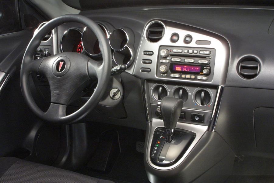 Pontiac Vibe 2003 года  (фото 41 из 46)